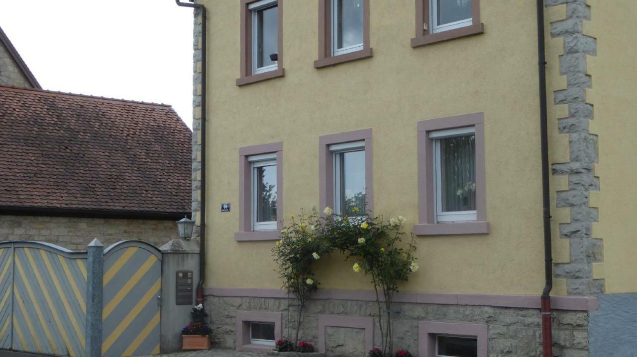 Ferienwohnung Angelika Gries Margetshoechheim Bagian luar foto